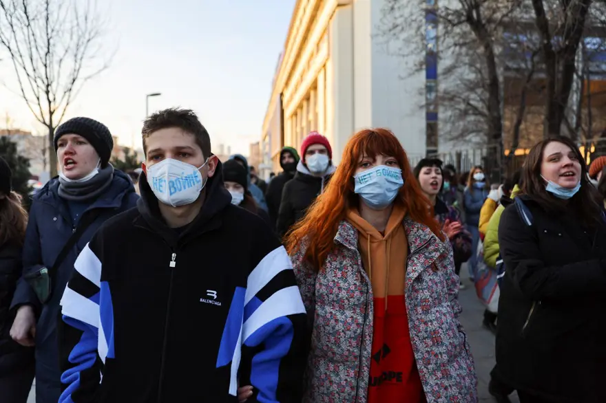 Rusya'da savaş karşıtı protestolarda 3 bin aşkın kişi gözaltına alındı 