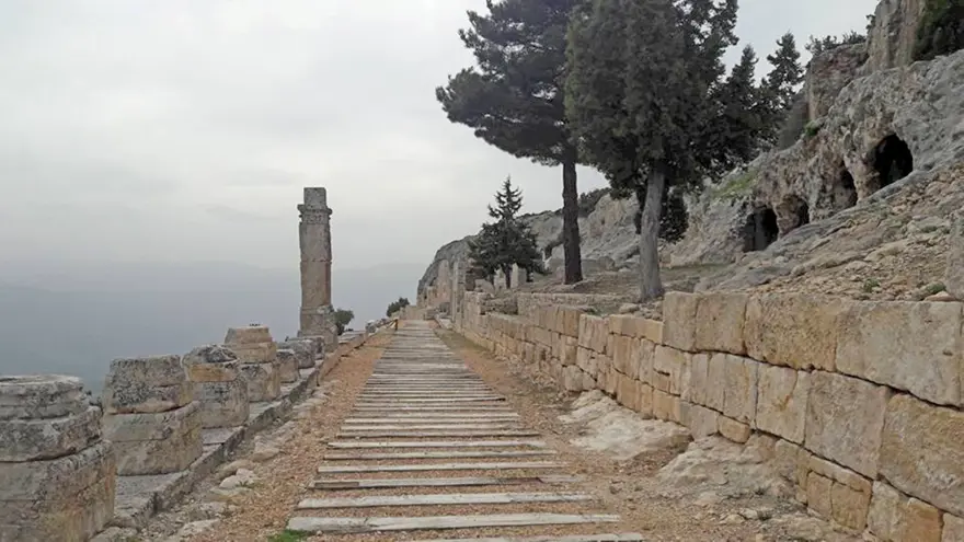 Mersin'de tarihin binlerce yıllık tanığı: Alahan Manastırı 6