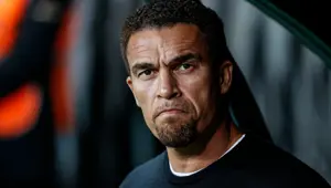 Dolmabahçe'de Valerien Ismael'e protesto