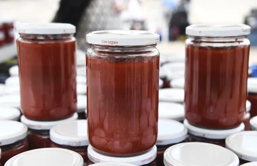 Ev yapımı salça seferberliği: İmece usulü hazırlandı 5