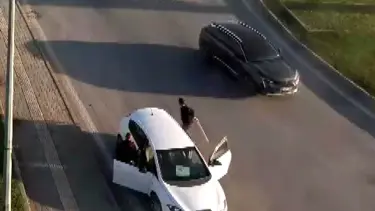 Polise sopayla saldıran sürücü tutuklandı