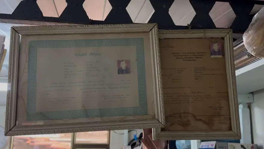 73 yaşında, 61 yıldır mesleğini sürdürüyor: Bin bir emekle tamir ediyor 2