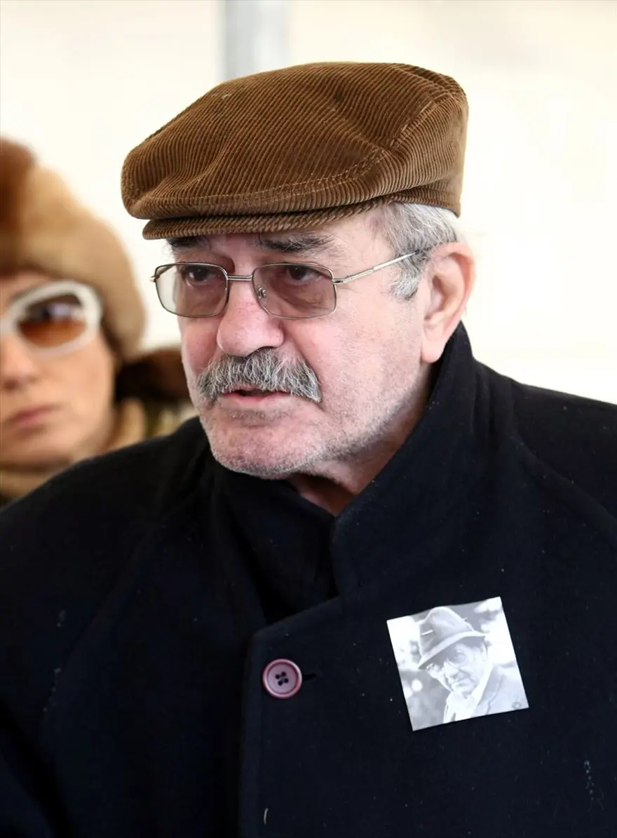 Türk sinemasının çok yönlü oyuncusu Fikret Hakan 5. ölüm yıl dönümünde anılıyor 3 Türk sinemasının çok yönlü oyuncusu Fikret Hakan 5. ölüm yıl dönümünde anılıyor 3