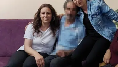 Abla kardeş sokak ortasında öldürüldü (Tabutuna kızlık soyadıyazıldı)