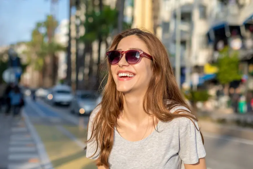 Güneş gözlüğü seçme rehberi: Cam rengini neye göre seçmeli? 1