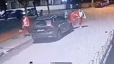 Sakarya'da 'Noel Baba' bıçakla dehşet saçtı!