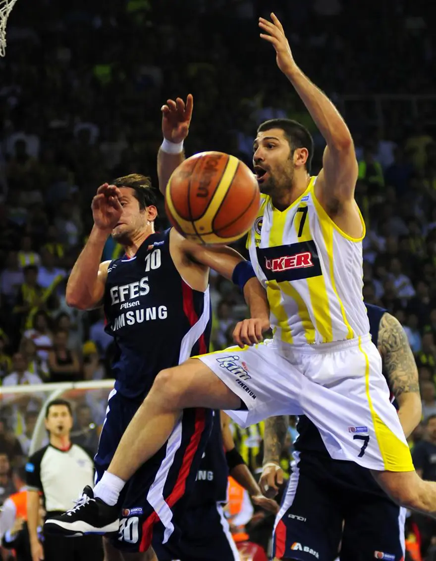 Fenerbahçe Ülker - Efes Pilsen 7