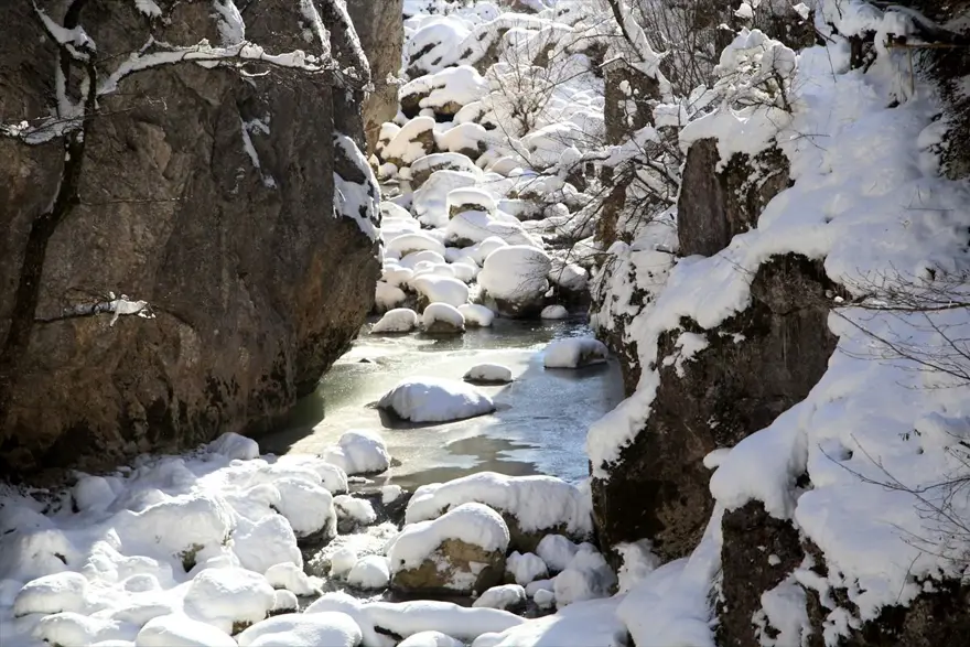 Kastamonu'da bir doğa harikası Horma Kanyonu! Kar altında doyumsuz manzaralar sunuyor 20 Kastamonu'da bir doğa harikası Horma Kanyonu! Kar altında doyumsuz manzaralar sunuyor 20