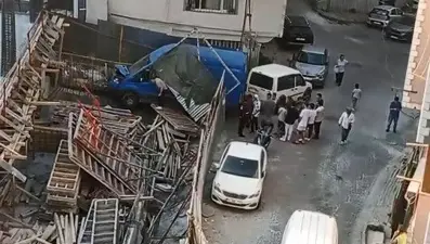 Fren yerine gaza bastı: Ortalık savaş alanına döndü, çocuklar ölümden kurtuldu