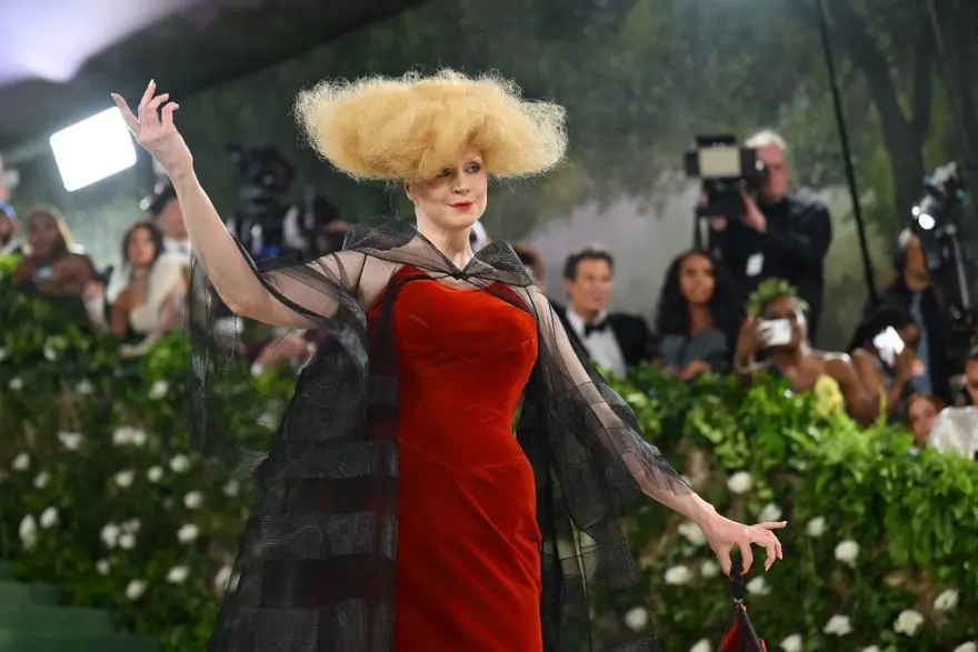 Modanın en büyük gecesi Met Gala'da şıklık yarışı 13