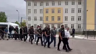 Beşiktaş Başkanı Ahmet Nur Çebi’nin firmasında 11 çalışan 50 milyon dolarlık vurgunla suçlanıyor