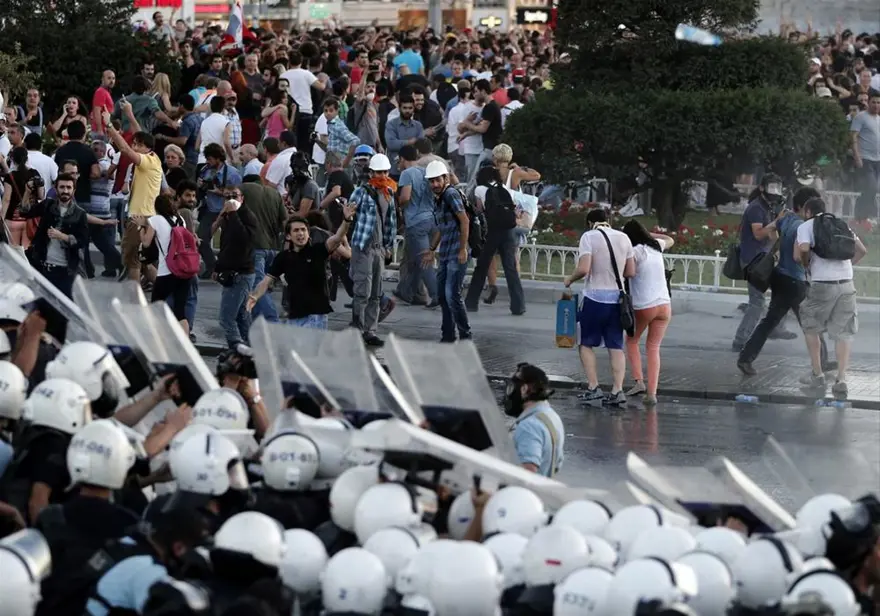 Taksim'de gerginlik 88