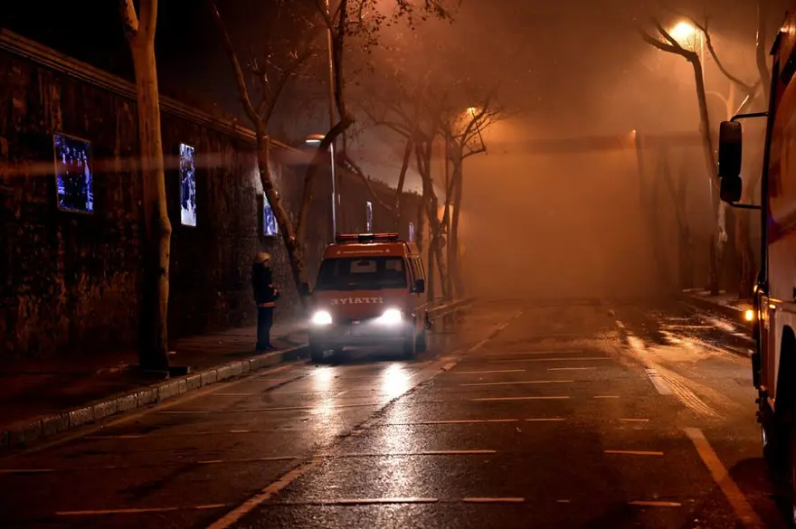 Galatasaray Üniversitesi'nde yangın 19