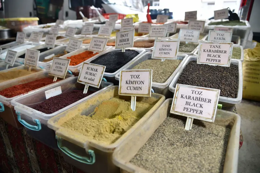 Kuruyemiş ile baharat tezgahında kanser riski 8 Kuruyemiş ile baharat tezgahında kanser riski 8