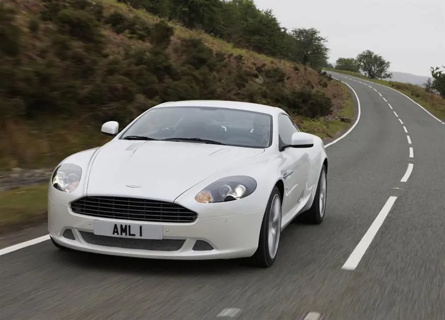 2011 Aston Martin DB9 2