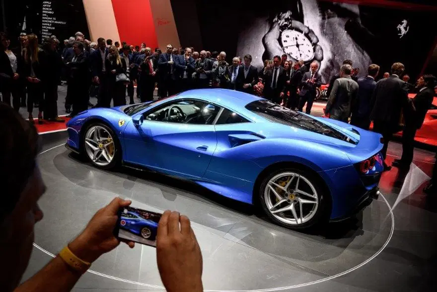 Cenevre’de Ferrari’den F8 Tributo tanıtımı 3 Cenevre’de Ferrari’den F8 Tributo tanıtımı 3