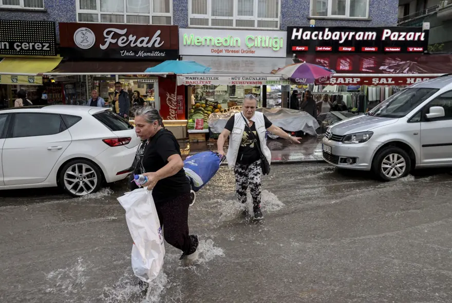 Ankara'daki sel can aldı: Bir ölü, bir kayıp 8