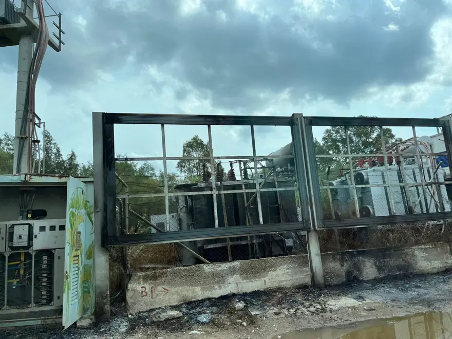 Bodrum’da düşen yıldırımlar trafo, ev ve oteli yaktı 4 Bodrum’da düşen yıldırımlar trafo, ev ve oteli yaktı 4