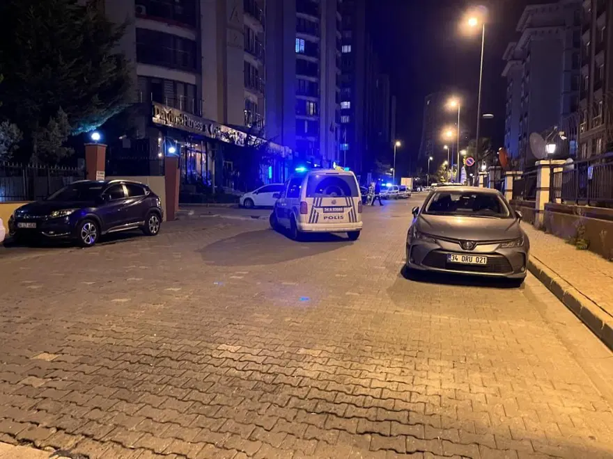 Esenyurt’ta spor salonuna kurşun yağmuru Esenyurt’ta spor salonuna kurşun yağmuru