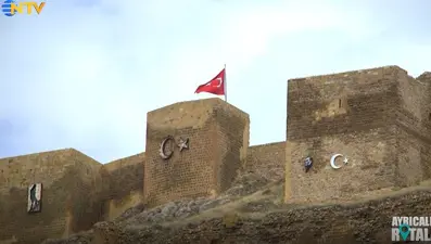 Ayrıcalıklı Rotalar: Bayburt-Erzurum (Bayburt Kalesi-Saat Kulesi)