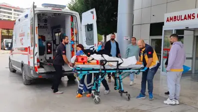 Lise öğrencisi okulun 3’üncü katından düştü