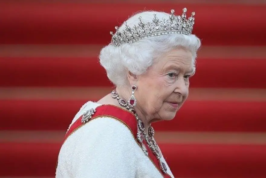 Kraliçe 2’nci Elizabeth'ten tamirciye çay ikramı 1