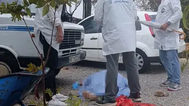 Tartıştığı eşini öldürüp intihar etti