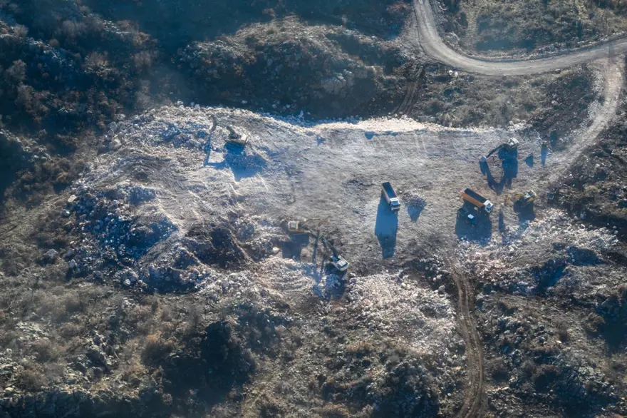 Gabar Dağı'ndaki petrol üretim çalışmaları havadan görüntülendi 3 Gabar Dağı'ndaki petrol üretim çalışmaları havadan görüntülendi 3