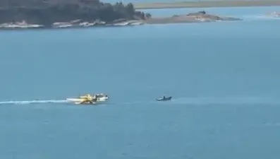 Adana'da yangın söndürme uçağı düştü: İki pilot yaralı