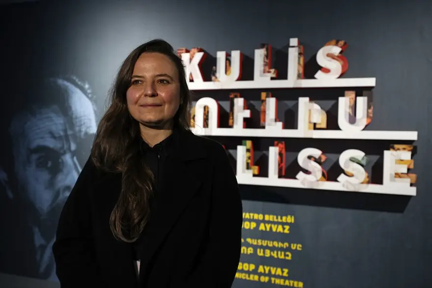 Kulis: Bir Tiyatro Belleği, Hagop Ayvaz sergisi açıldı 1