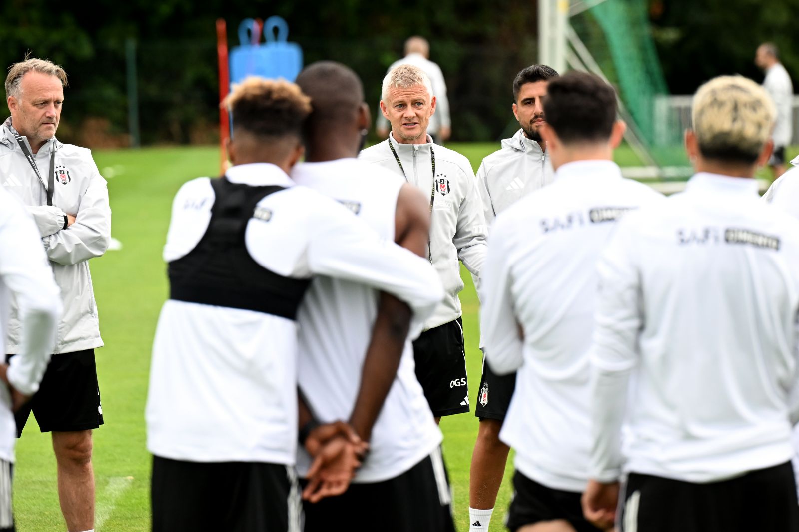 Beşiktaş'ın Avrupa kadrosu belli oldu: 4 futbolcu yer almadı