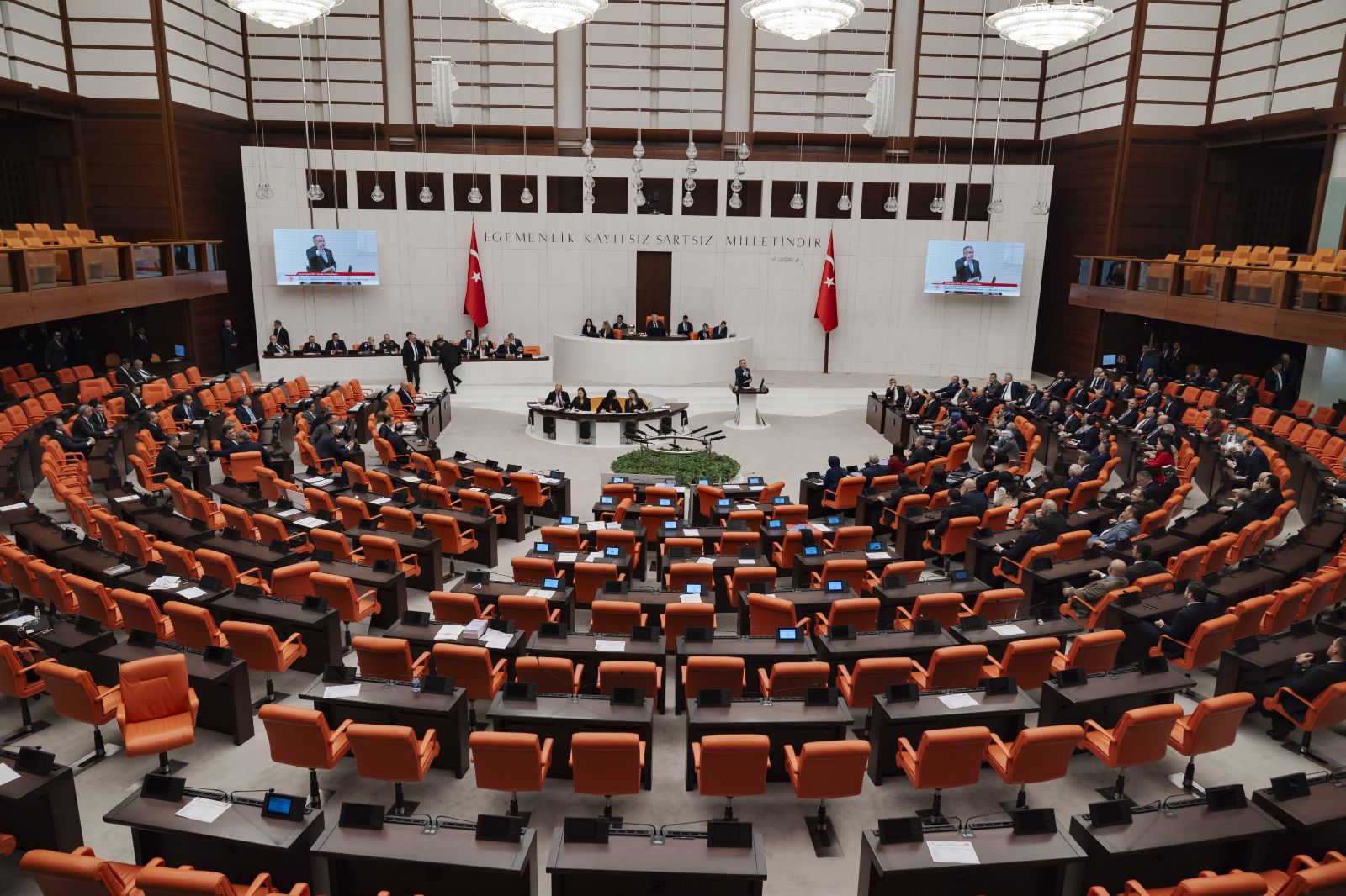 3 partinin çatı formülünde anlaşma