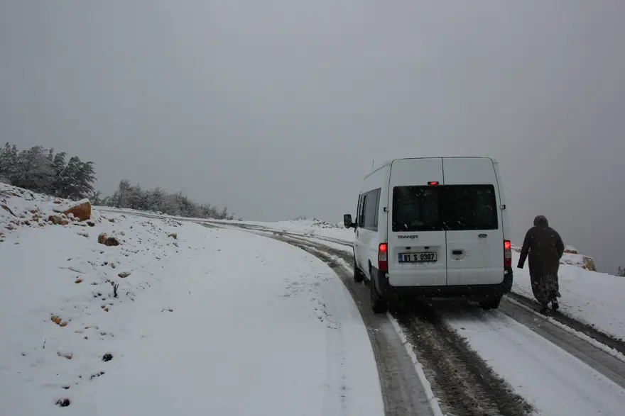 Ağrı-Iğdır karayolu ulaşıma kapandı 17