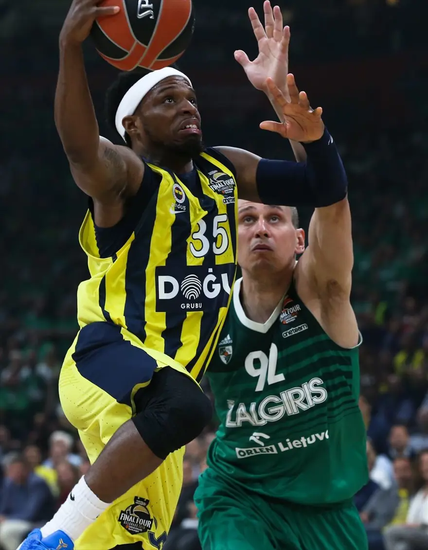 Fenerbahçe Doğuş finalde (Fenerbahçe Doğuş-Real Madrid) 19