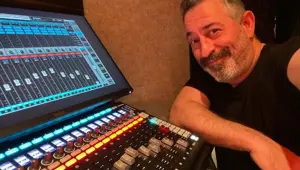 Cem Yılmaz'ın müzik tutkusu dijital ortamda