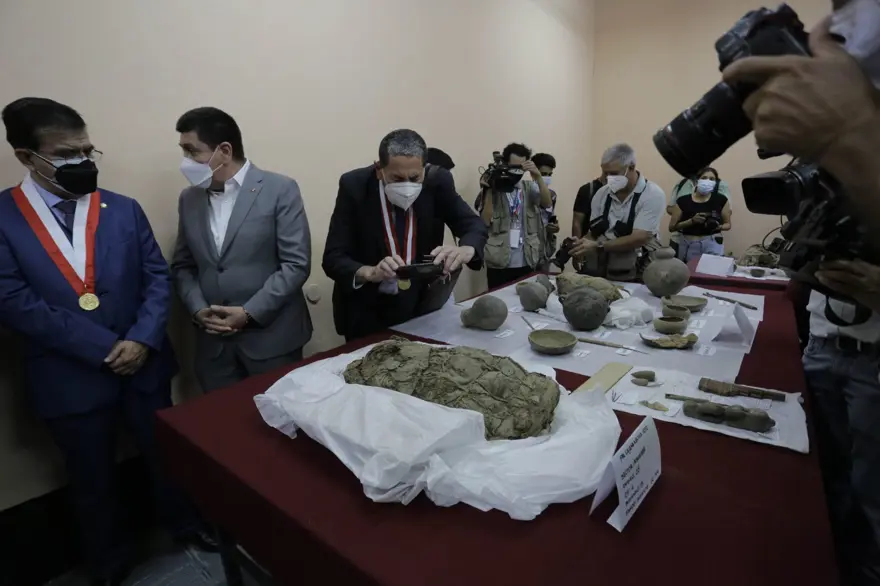 Peru'da bulunan çocuk ve yetişkin mumyaları sergide 5