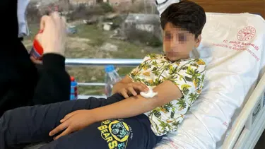 Adana'da 'Ses bombası yapımı' videosu izleyen çocuk, karışımı hazırlarken gözünden yaralandı