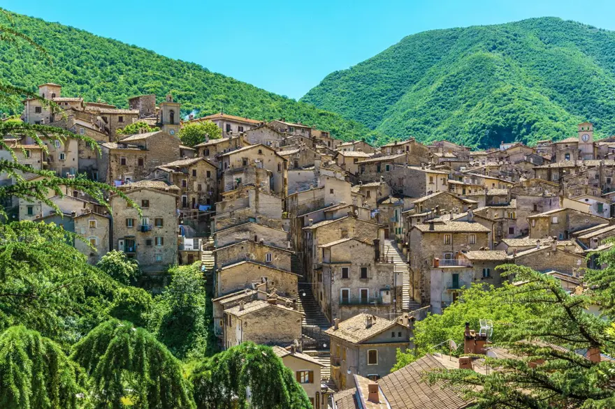 İtalya’da 1 Euro’ya evler satışa çıktı: 630 binadan 250'si satılıyor 19