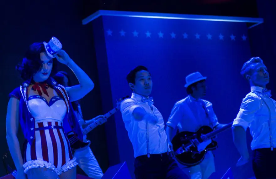 Yemin töreni öncesi sahnede bir yıldız 7 Yemin töreni öncesi sahnede bir yıldız 7