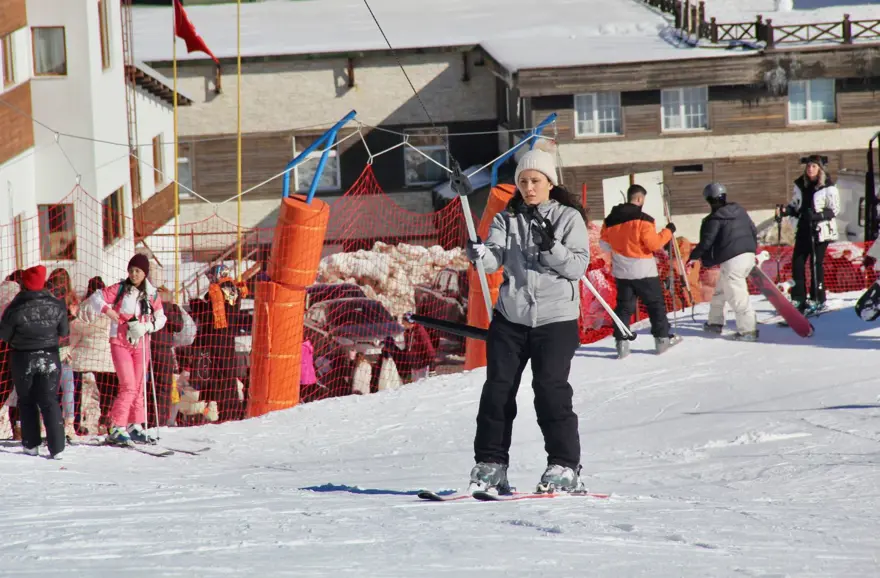 Sömestr tatilinde Uludağ'a akın ettiler 6