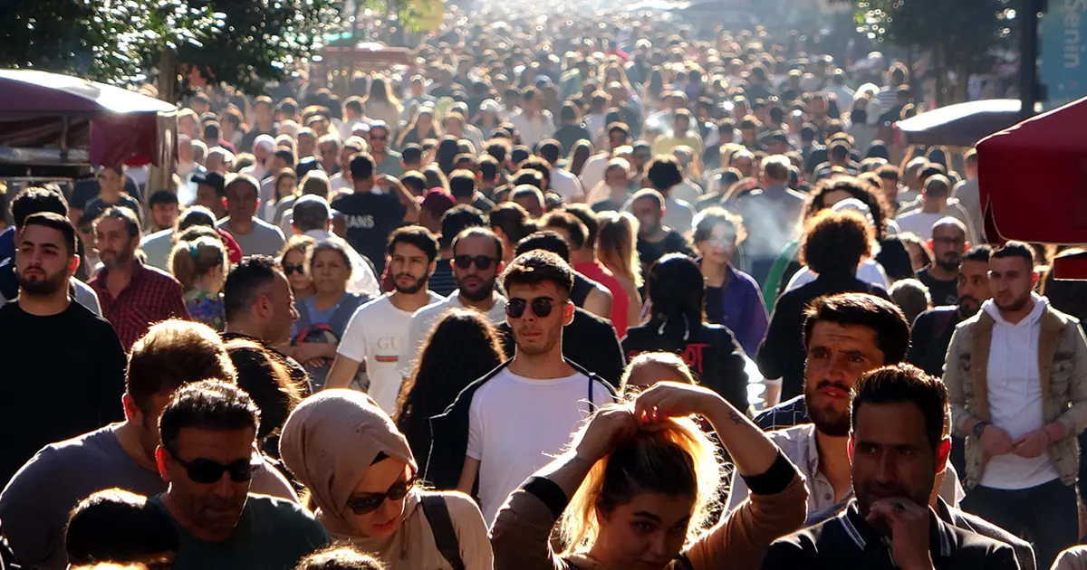 Türkiye'nin en kalabalık ve en az nüfusa sahip şehri. Zirvede hangi il var?