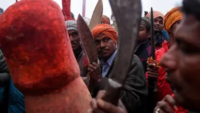 200 yıllık Hindu geleneği: Dünyanın en kanlı bayramı başladı