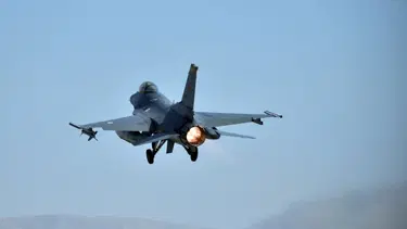 Irak'ın kuzeyine hava harekatı
