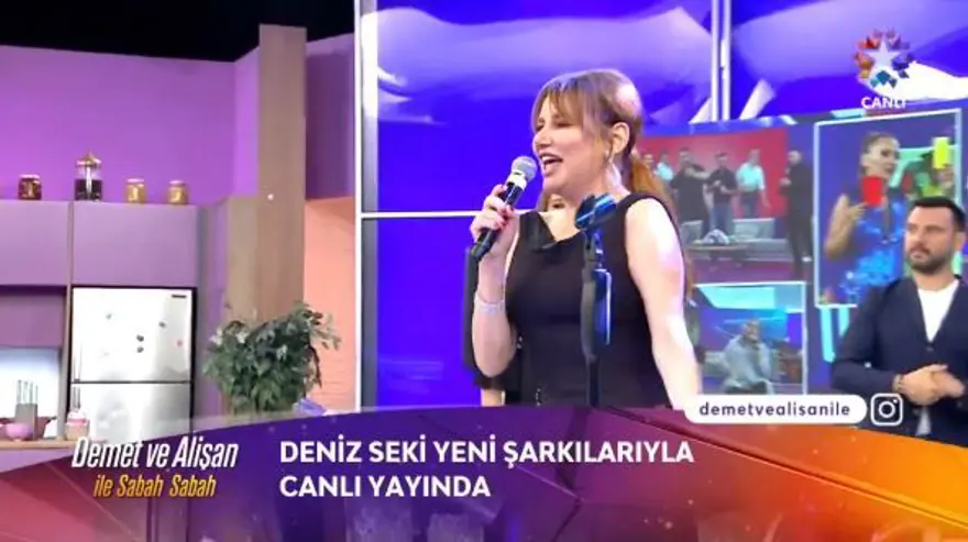 36 bedene ulaşan Deniz Seki 26 yıl önceki elbisesiyle 2 36 bedene ulaşan Deniz Seki 26 yıl önceki elbisesiyle 2