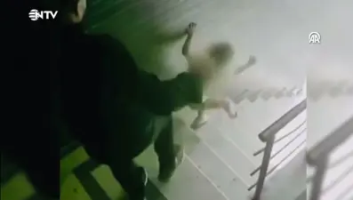 Acımasız babadan küçük kızı merdivenden yuvarlayan tekme: Emniyetteki ifadesi ortaya çıktı