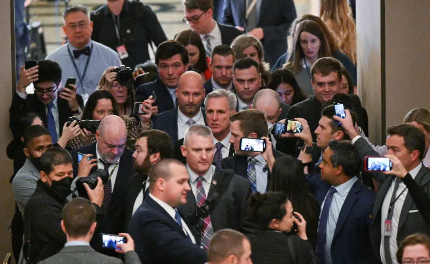 CUMHURİYETÇİLER GİDEREK DAHA DA BÖLÜNÜYOR 9 CUMHURİYETÇİLER GİDEREK DAHA DA BÖLÜNÜYOR 9