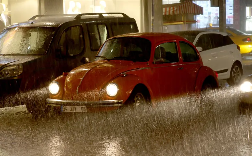 İstanbul'da etkili yağış (20 dakikalık kabus) 62