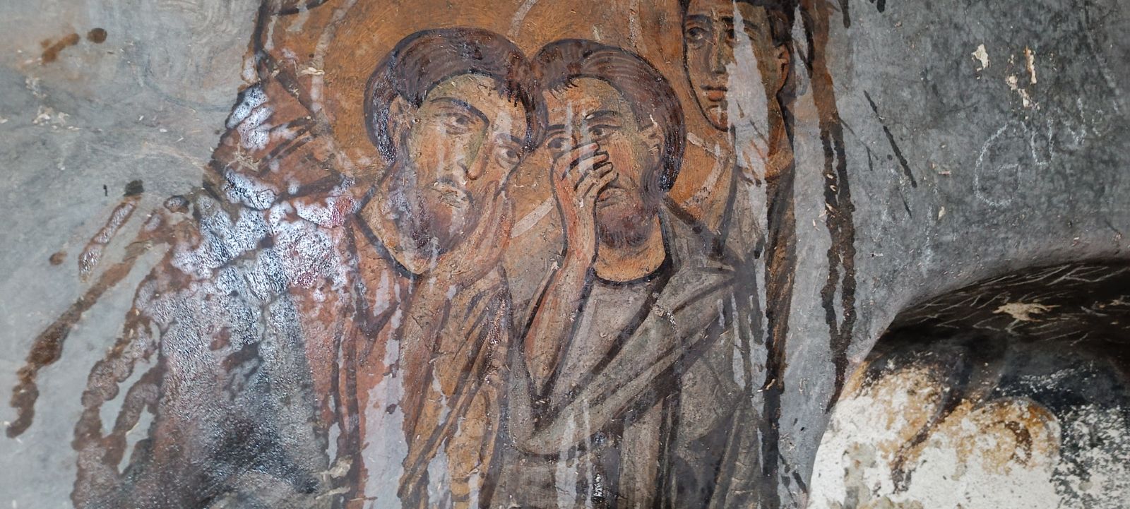 Defineciler tarafından tahrip edilen kilise, turizme kazandırılmayı bekliyor