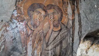 Defineciler tarafından tahrip edilen kilise, turizme kazandırılmayı bekliyor