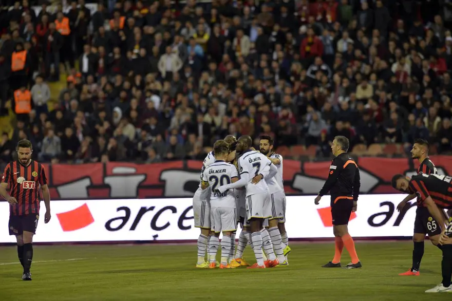 Eskişehirspor-Fenerbahçe maçından kareler 19